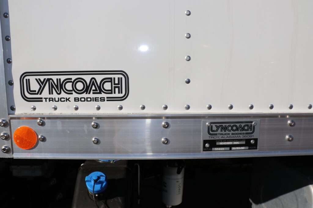 2025 Isuzu - image 10