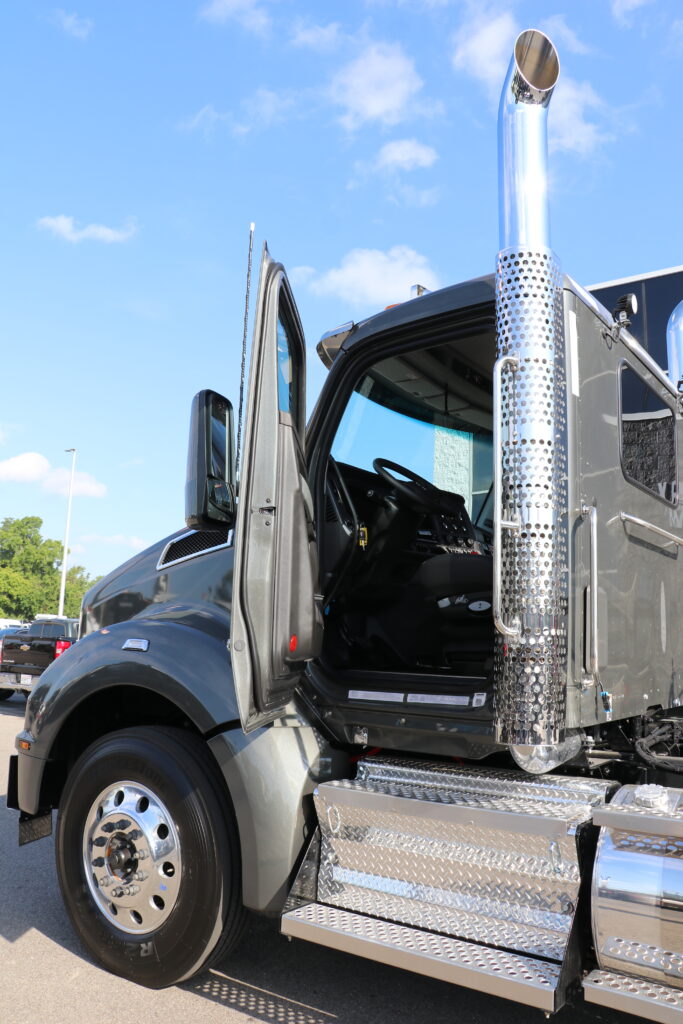 2026 Kenworth - image 8