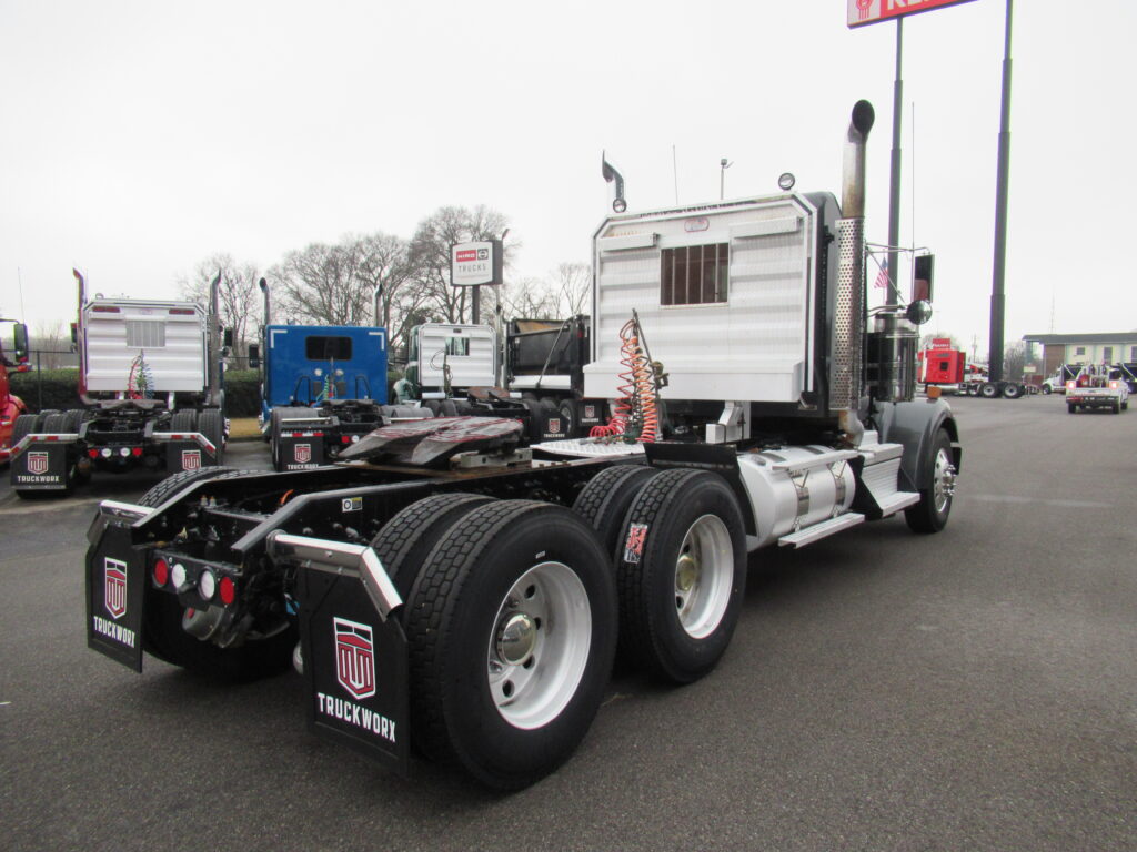 2021 Kenworth - image 4