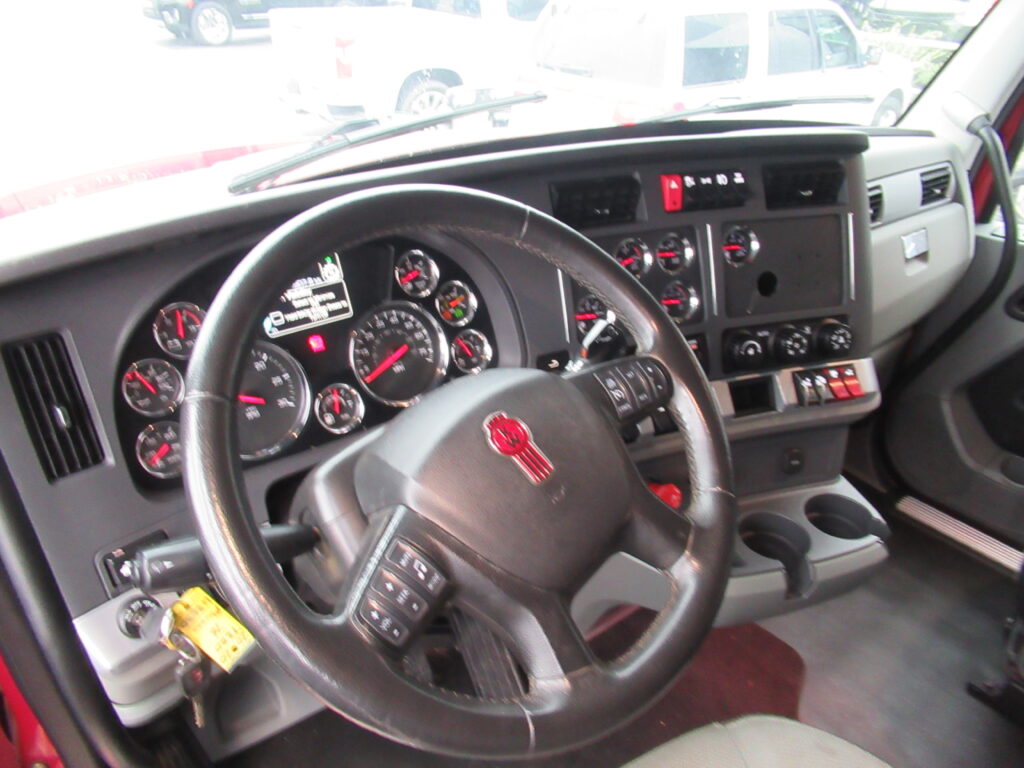 2020 Kenworth - image 8