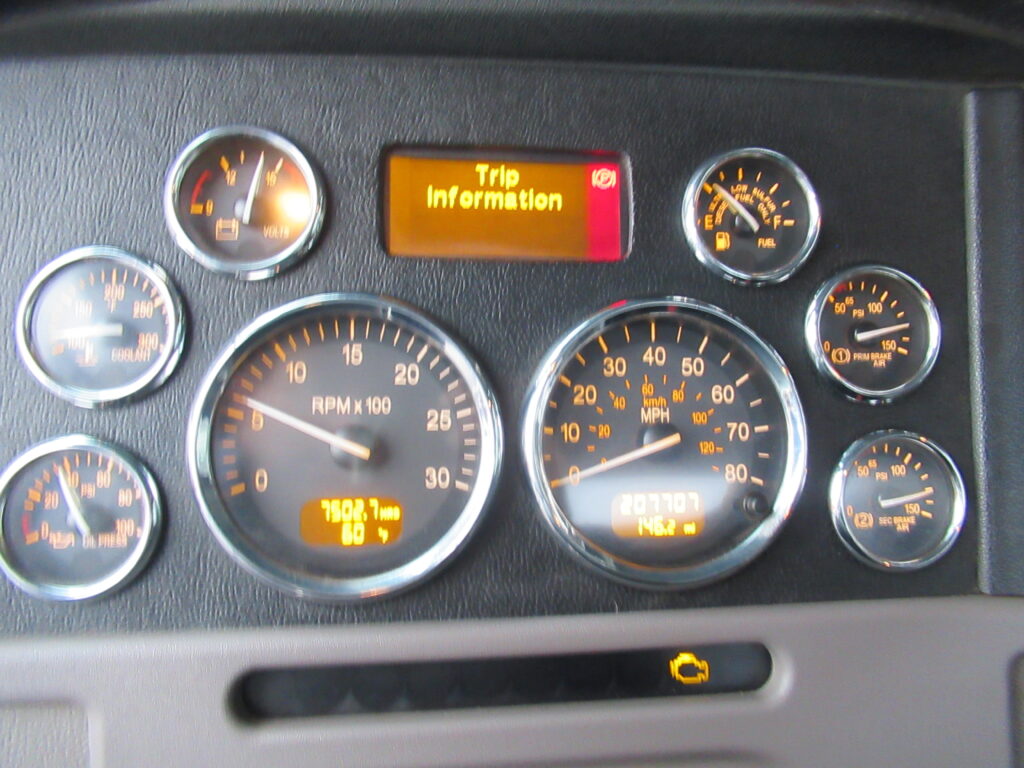 2022 Peterbilt - image 9