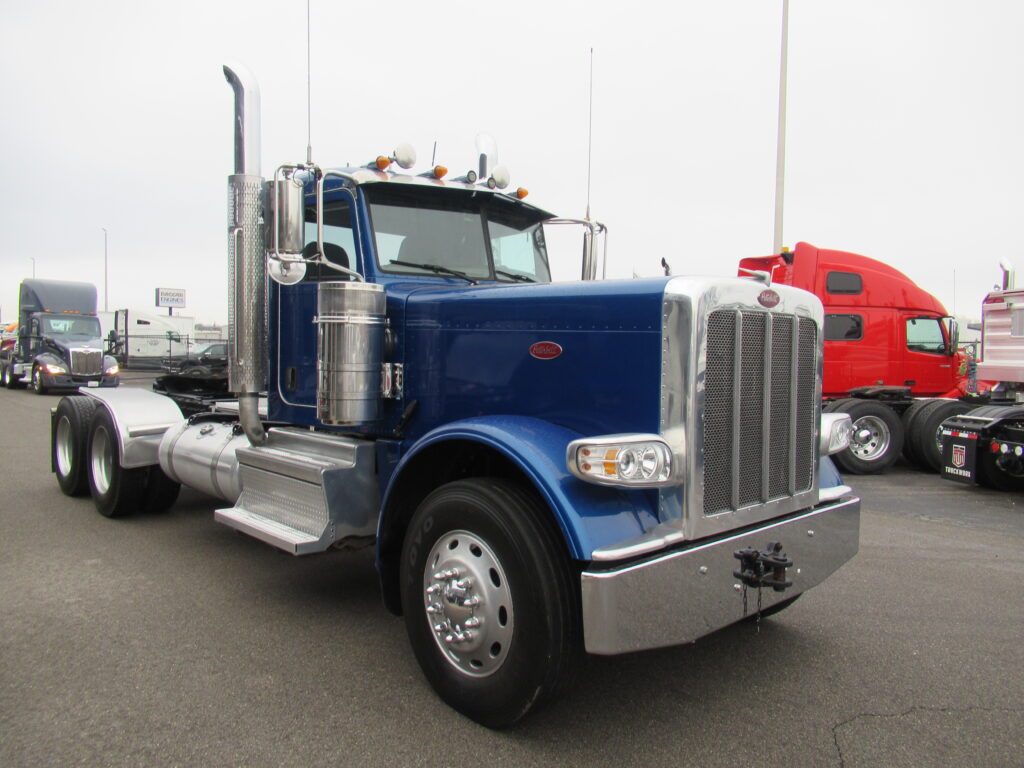 2022 Peterbilt - image 2