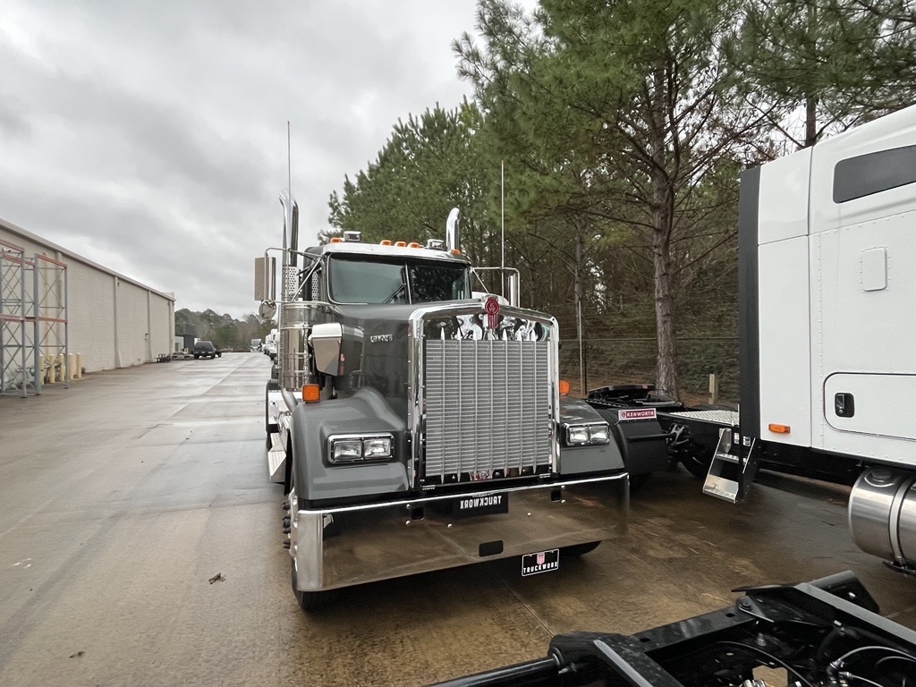 2026 Kenworth - image 1