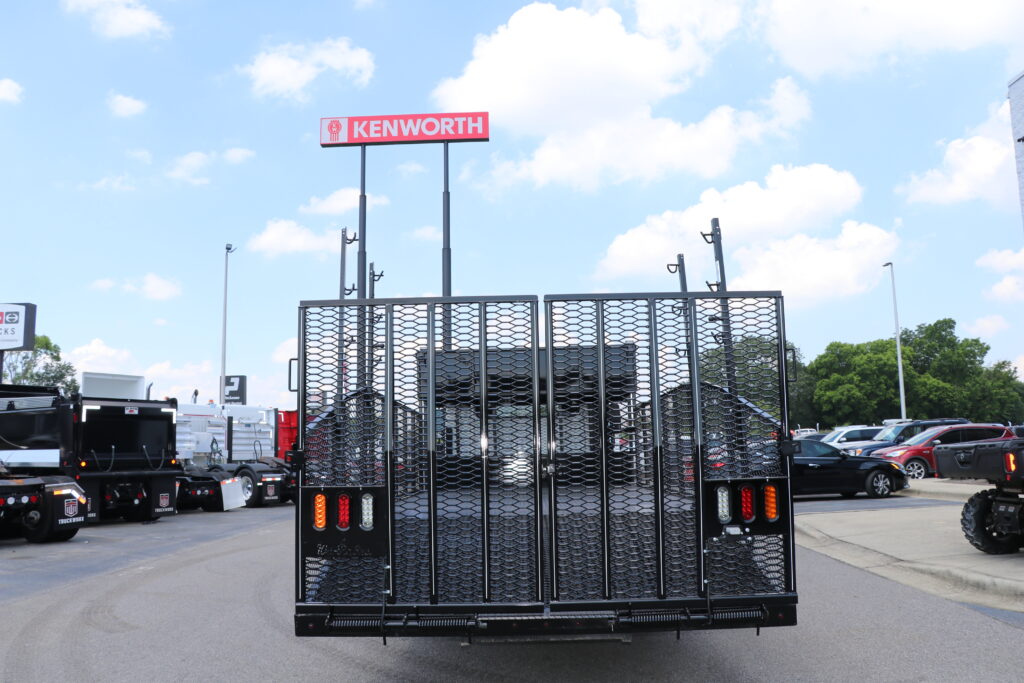 2026 Isuzu - image 5