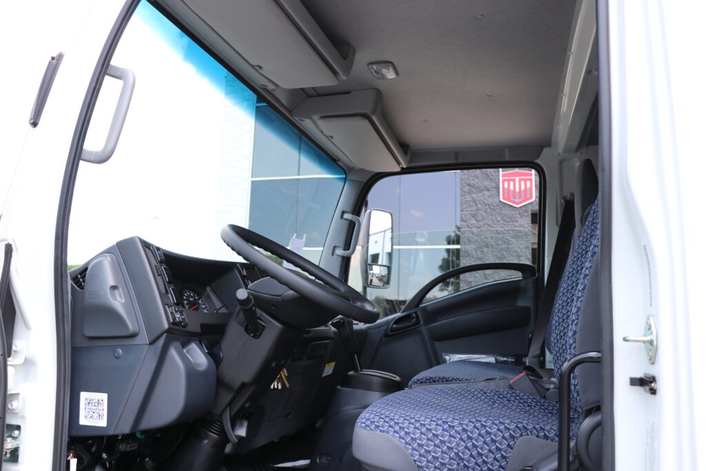 2026 Isuzu - image 9