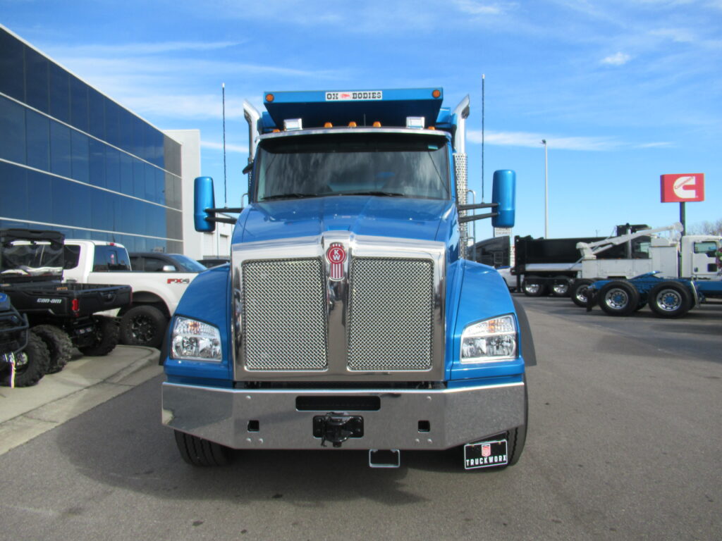 2027 Kenworth - image 2