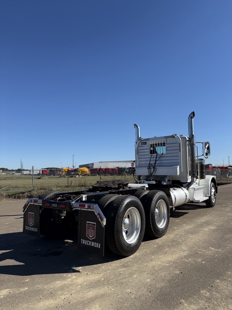 2022 Peterbilt - image 6