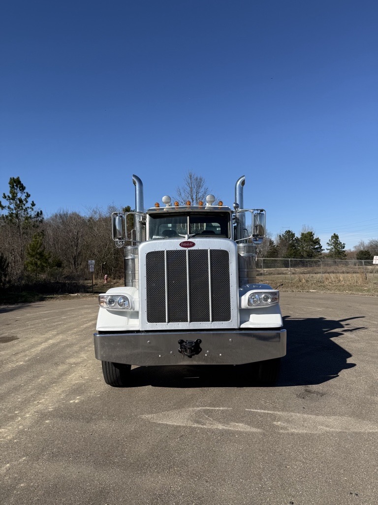 2022 Peterbilt - image 3