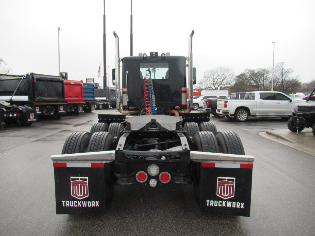 2019 Freightliner - image 4