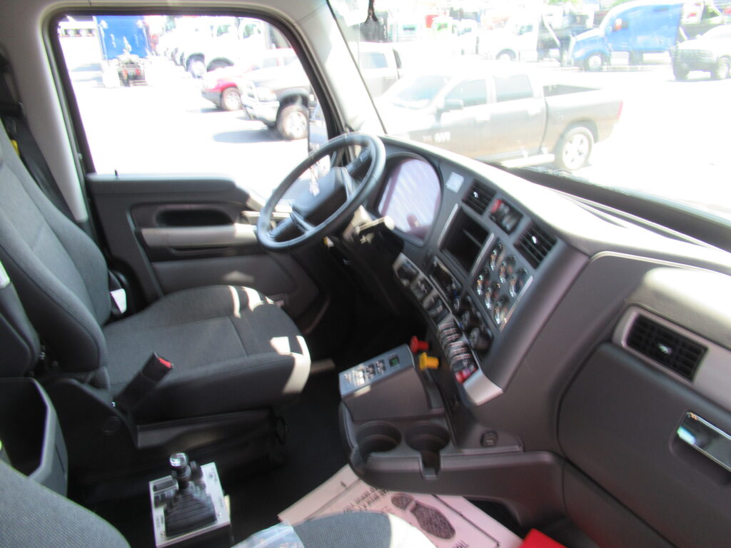 2027 Kenworth - image 10