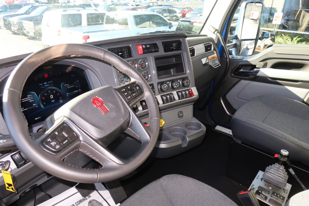 2027 Kenworth - image 5