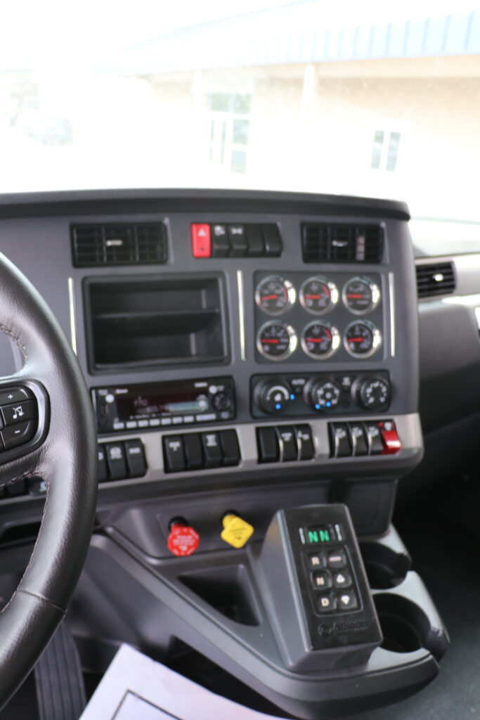 2027 Kenworth - image 11