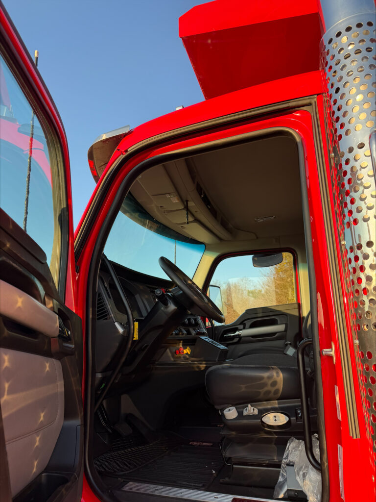 2025 Kenworth - image 6