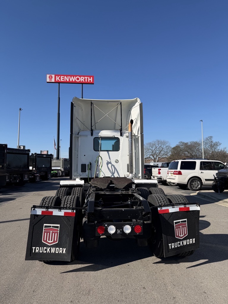 2021 Kenworth - image 2