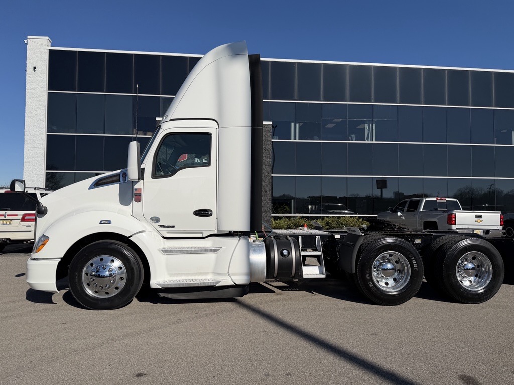 2021 Kenworth - image 4