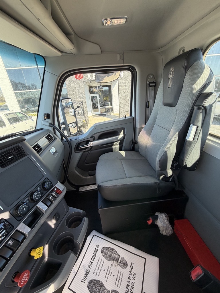 2021 Kenworth - image 9