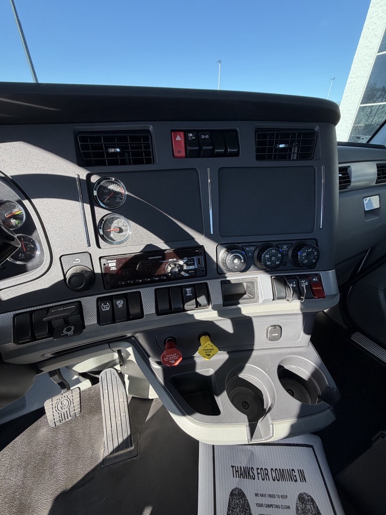 2021 Kenworth - image 10
