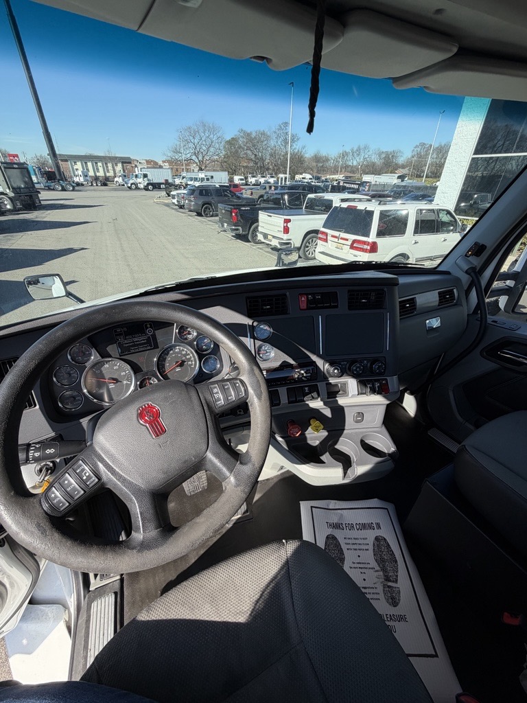2021 Kenworth - image 11