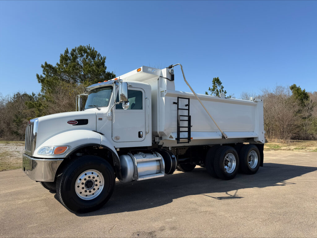 2022 Peterbilt - image 5