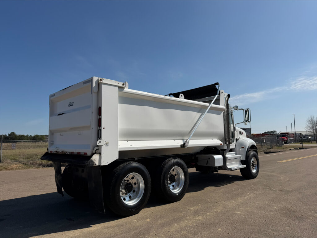 2022 Peterbilt - image 7