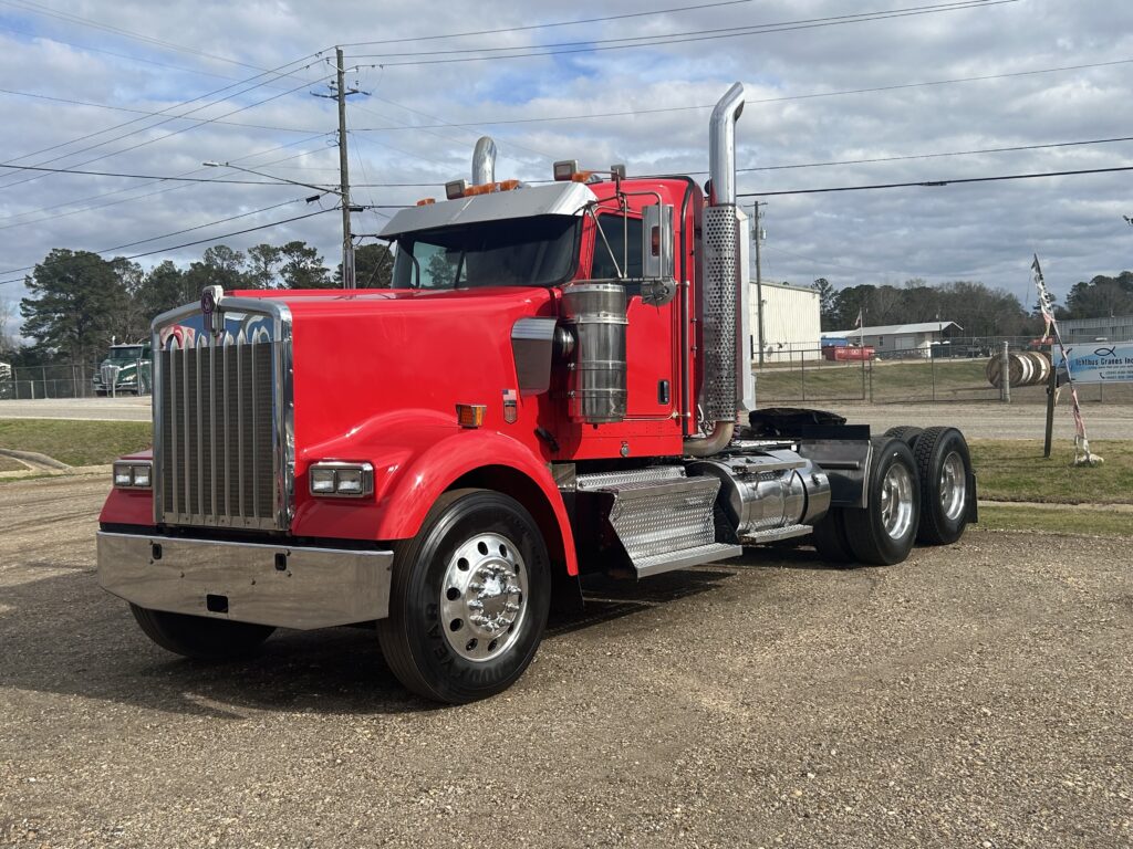 2021 Kenworth - image 1