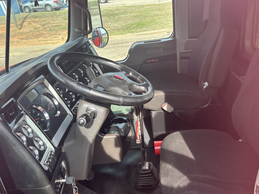 2021 Kenworth - image 6