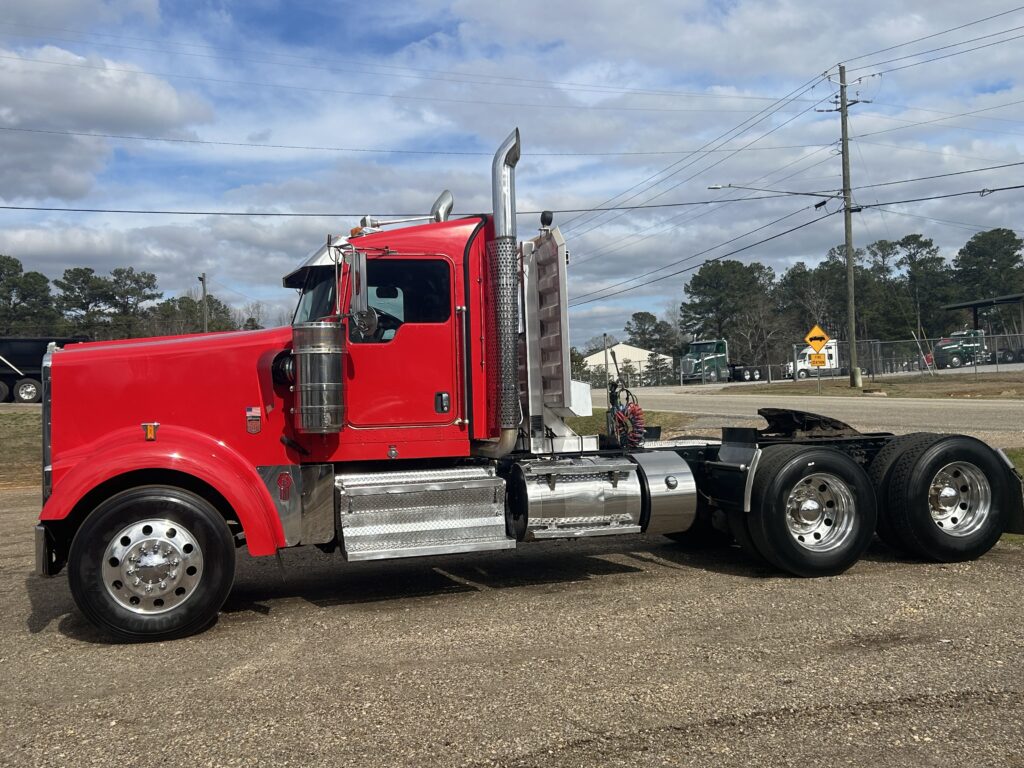 2021 Kenworth - image 2