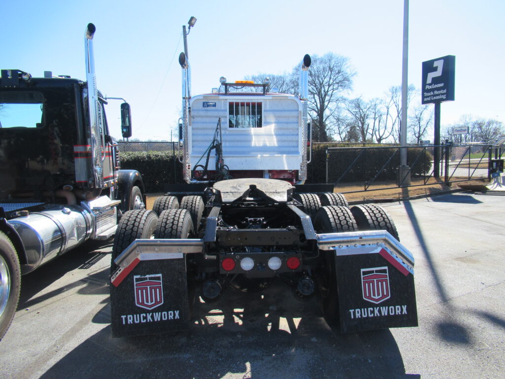 2020 Kenworth - image 5