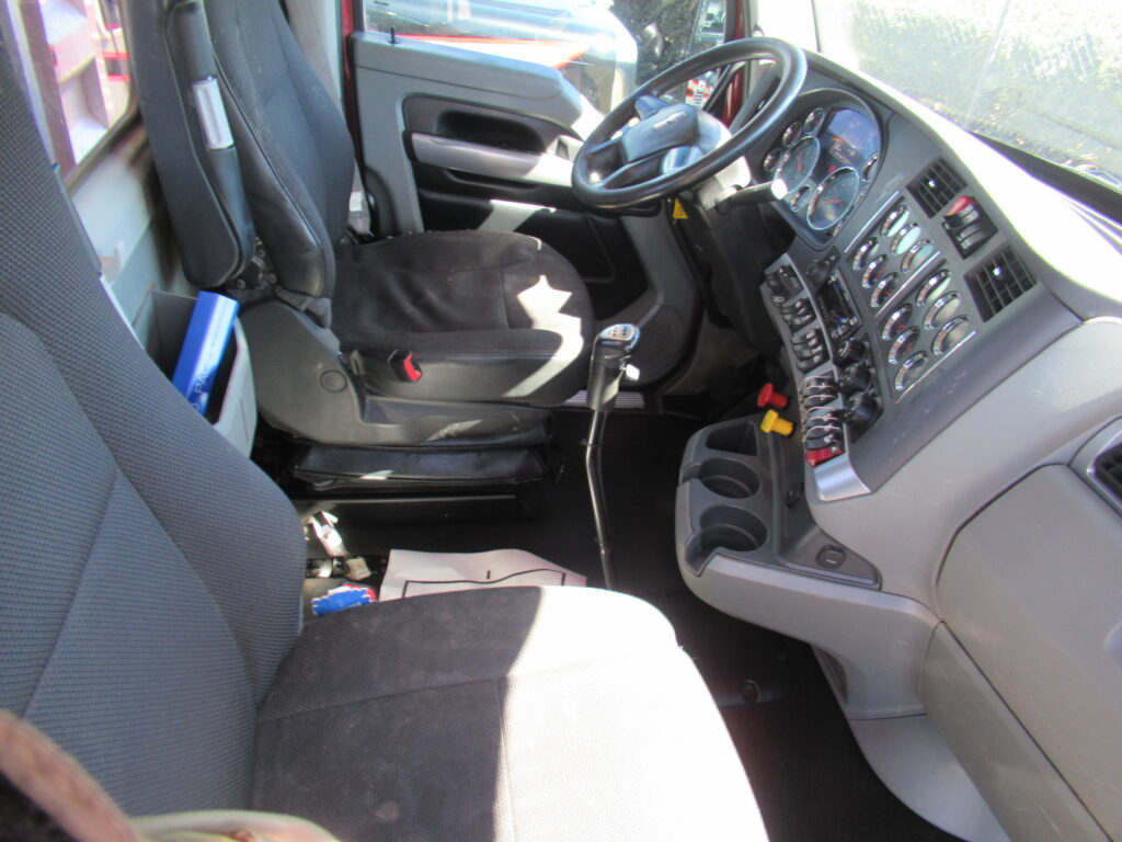 2020 Kenworth - image 12