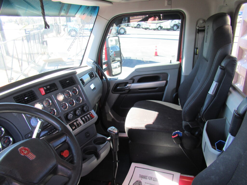 2020 Kenworth - image 9
