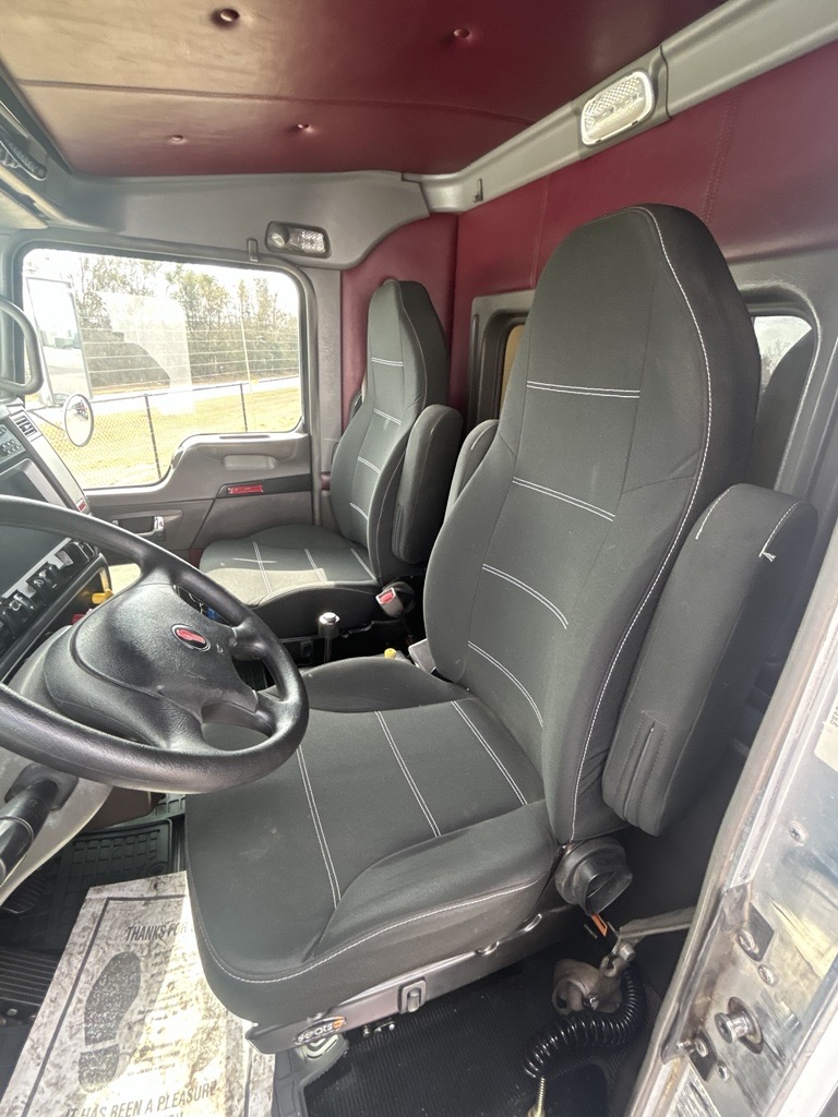 2007 Kenworth - image 7