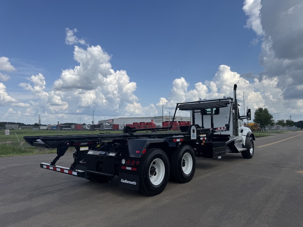 2027 Kenworth - image 2