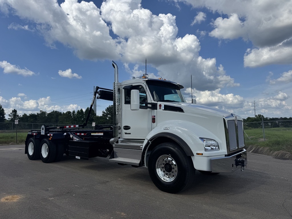 2027 Kenworth - image 3