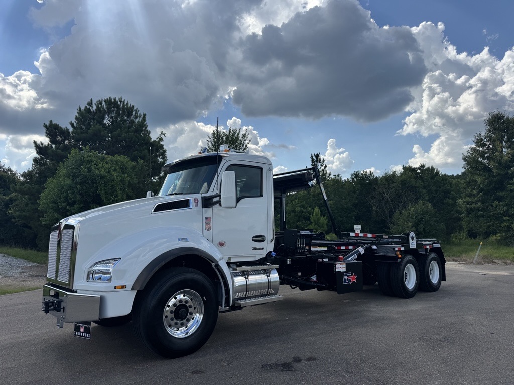 2027 Kenworth - image 4