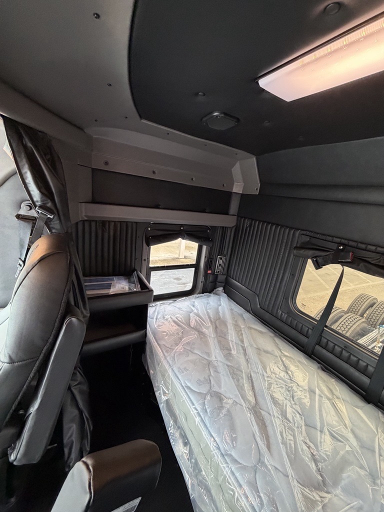 2026 Kenworth - image 10