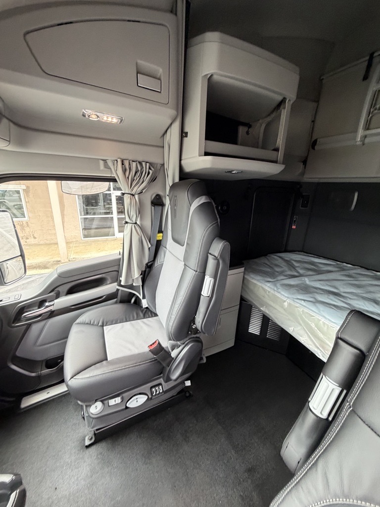 2026 Kenworth - image 8