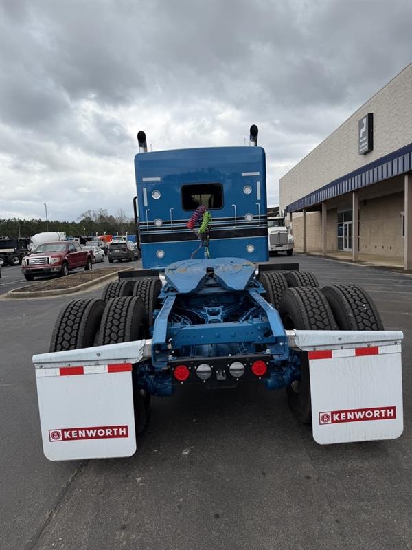2027 Kenworth - image 6