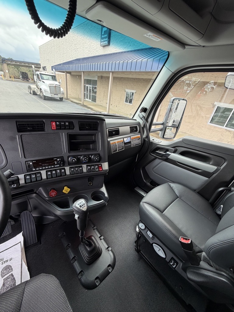2026 Kenworth - image 9