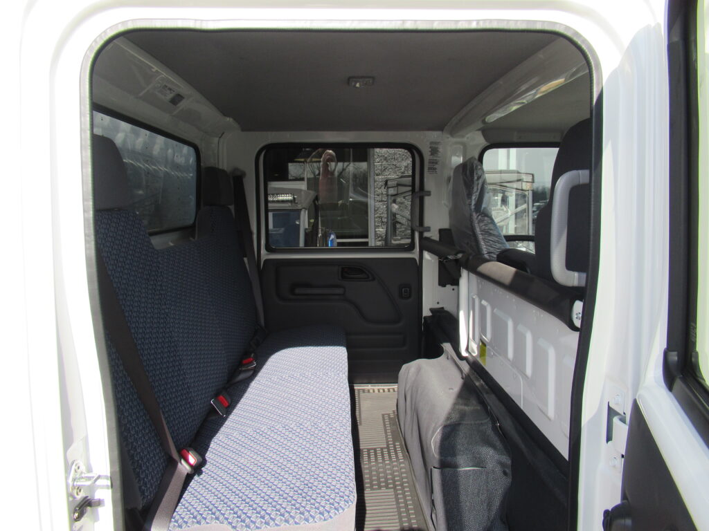 2026 Isuzu - image 8