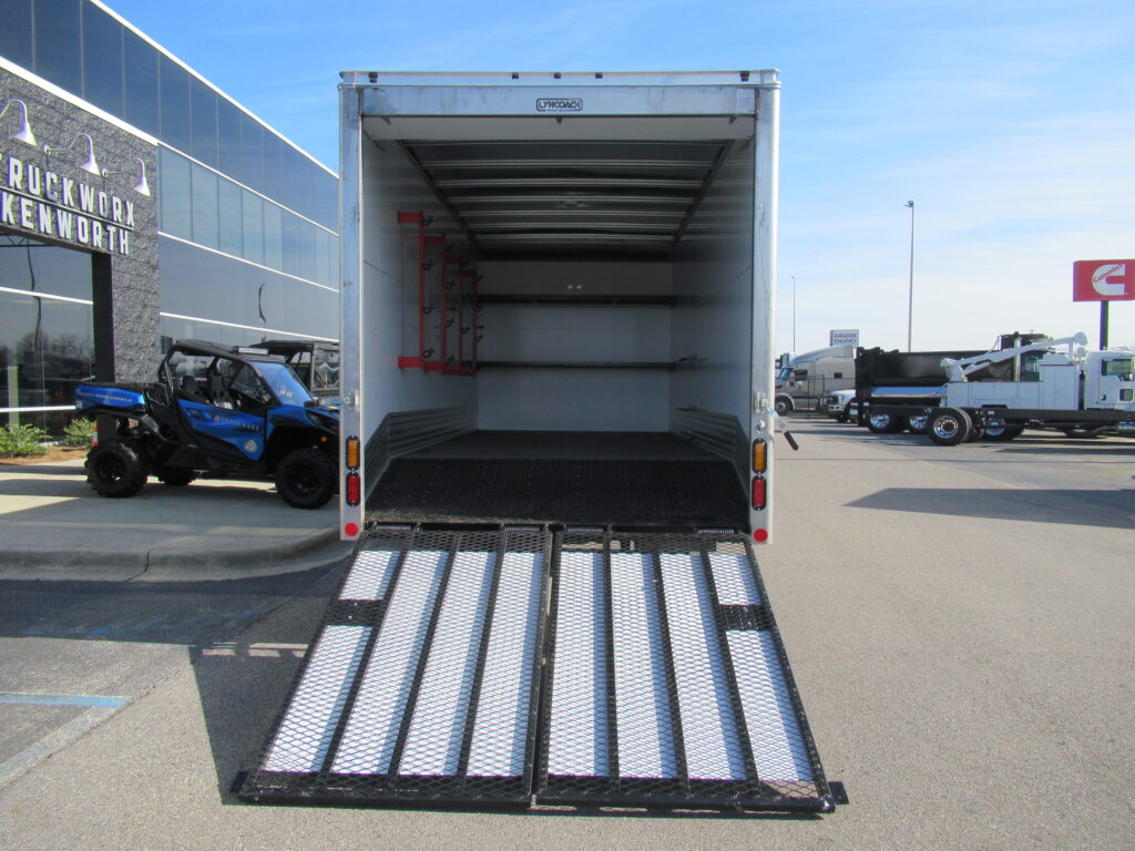 2026 Isuzu - image 5