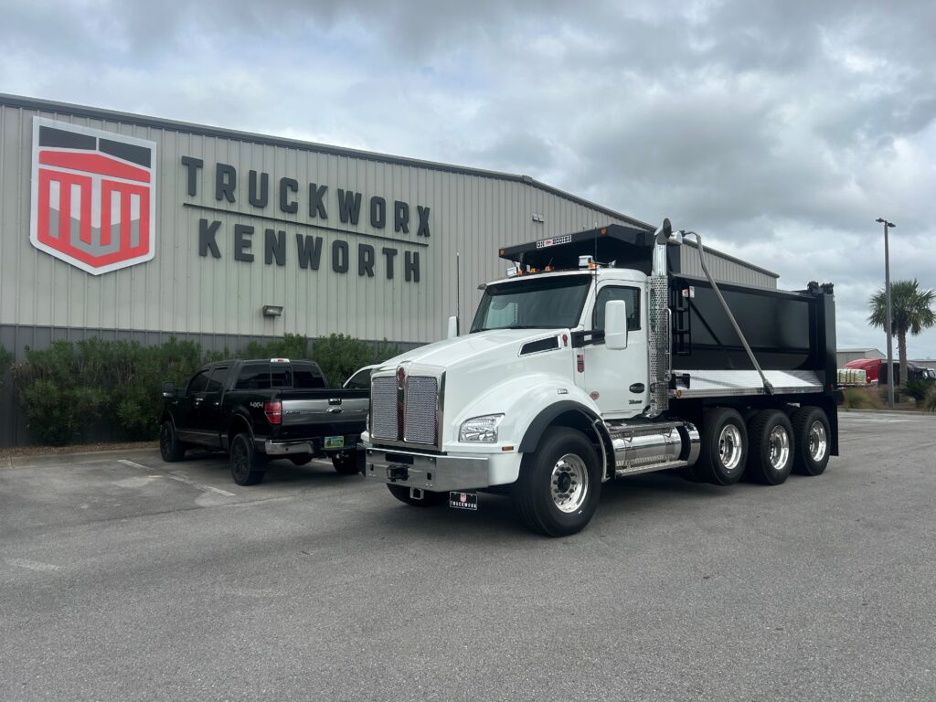 2027 Kenworth - image 4