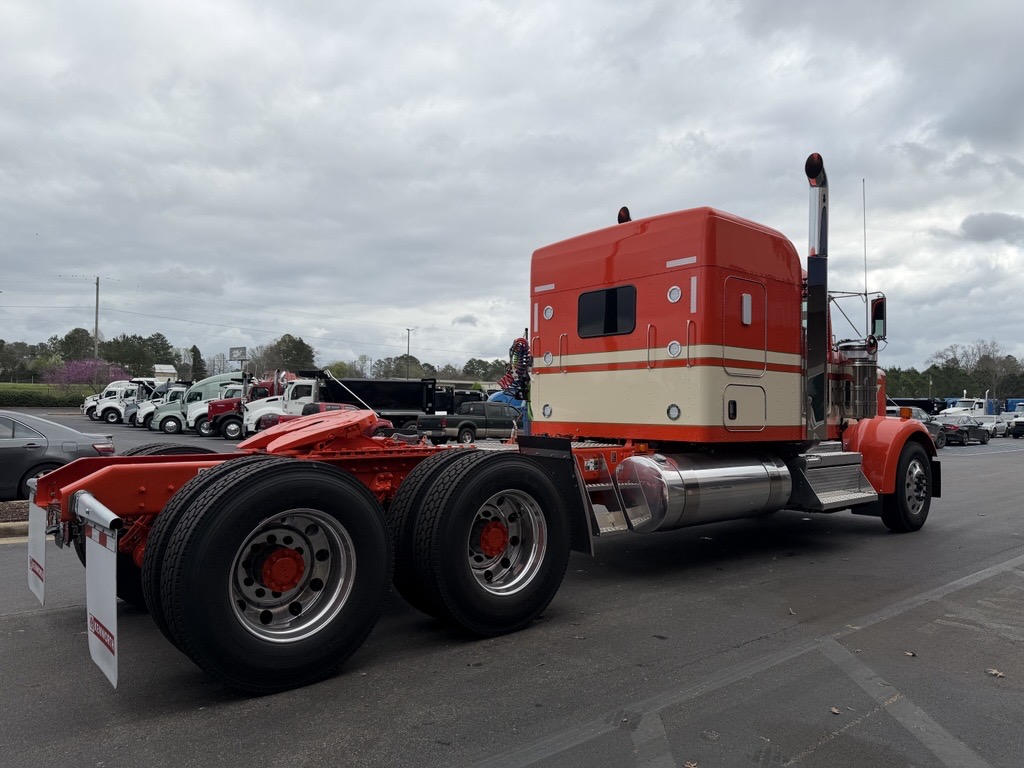 2027 Kenworth - image 6