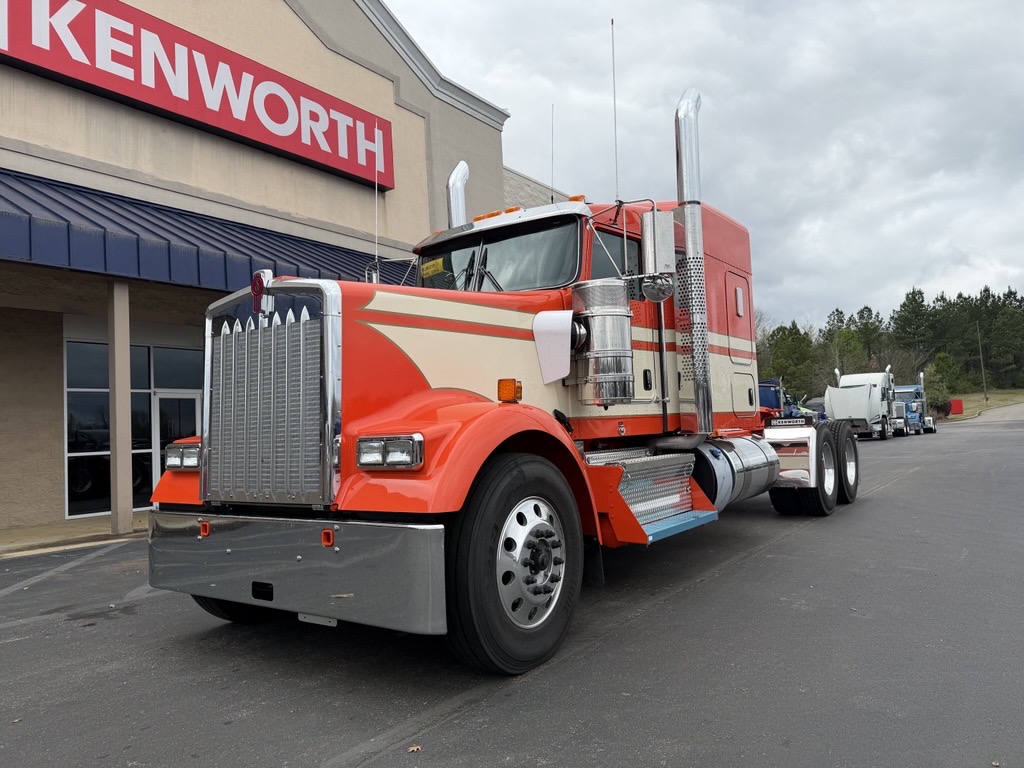 2027 Kenworth - image 7