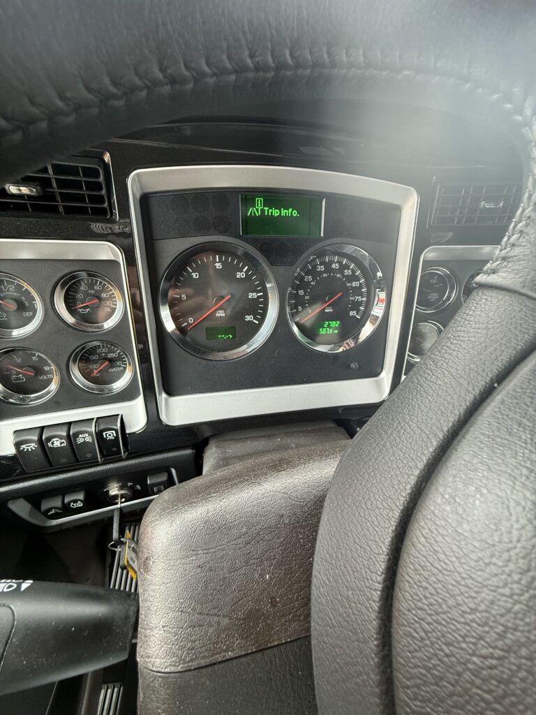 2027 Kenworth - image 10