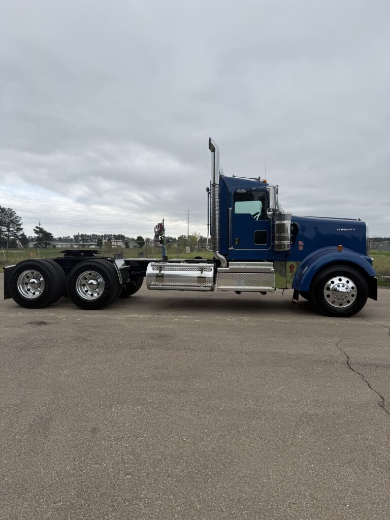 2027 Kenworth - image 7