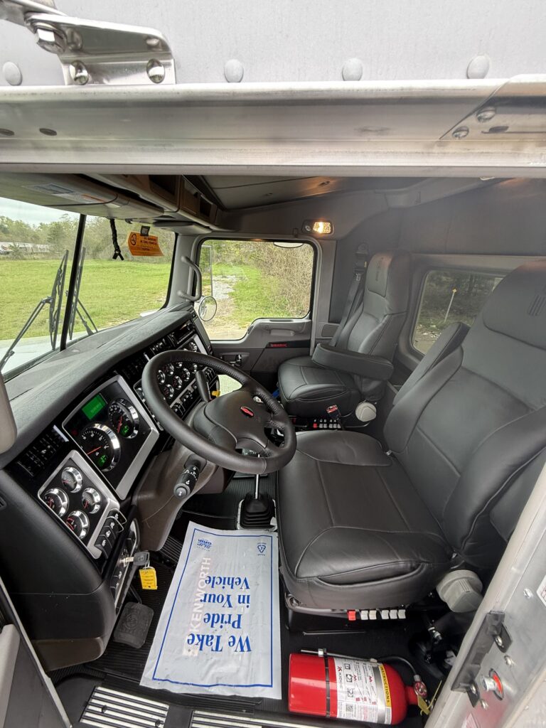 2027 Kenworth - image 9