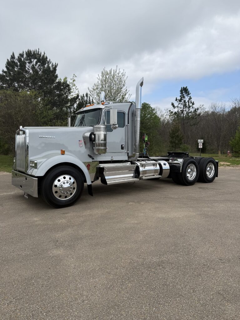 2027 Kenworth - image 1