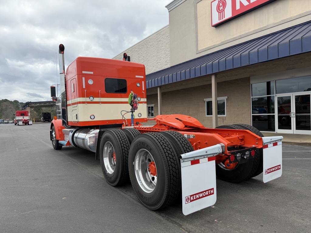 2027 Kenworth - image 7