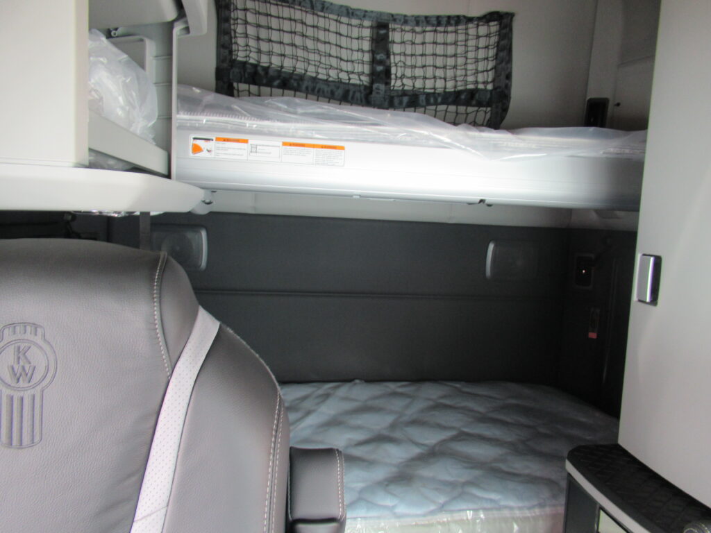 2026 Kenworth - image 12