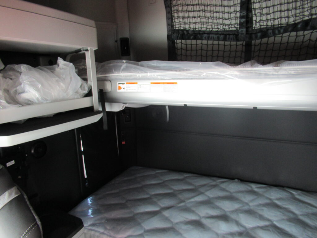 2026 Kenworth - image 13